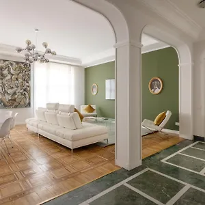  Appartement Heart Duomo District Italië